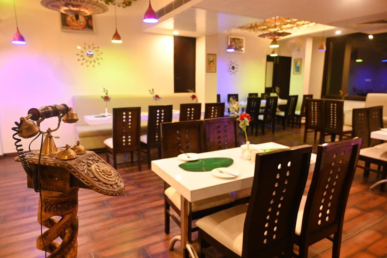 Hotel Heritage Inn At Assi Ghat — Photos 1